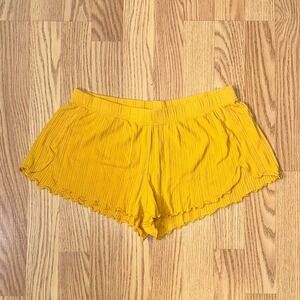 Pact Organic Cotton Flowy Yellow Size Small Shorts Summer Spring Beach Coastal